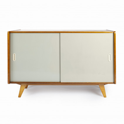 Cabinet U-452